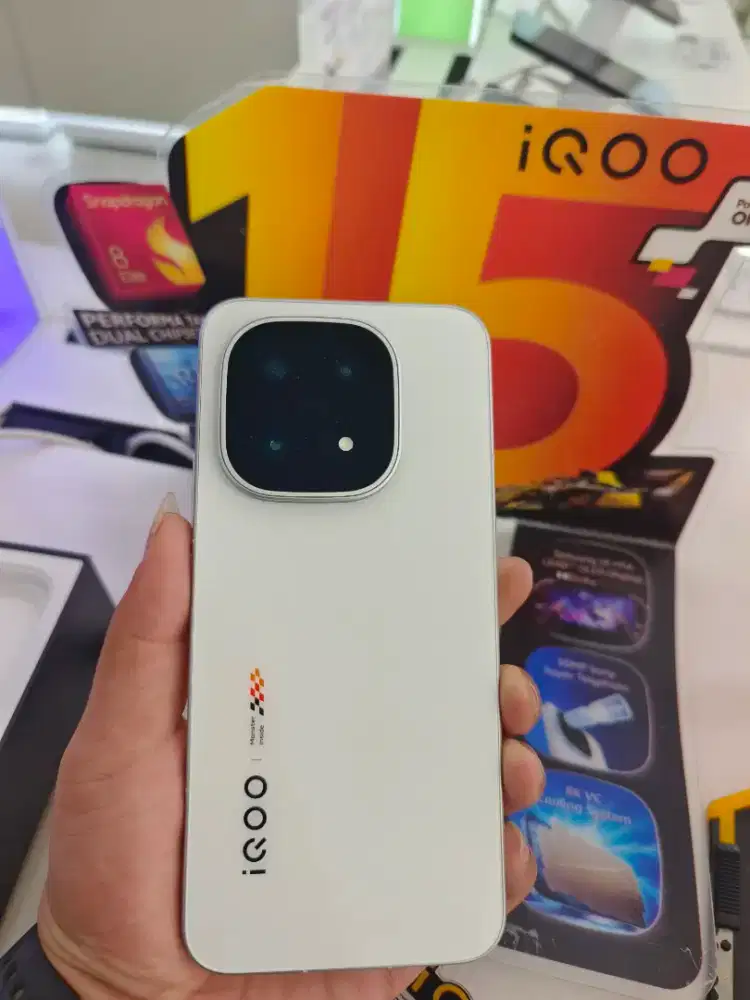 Monster VIVO IQOO 15