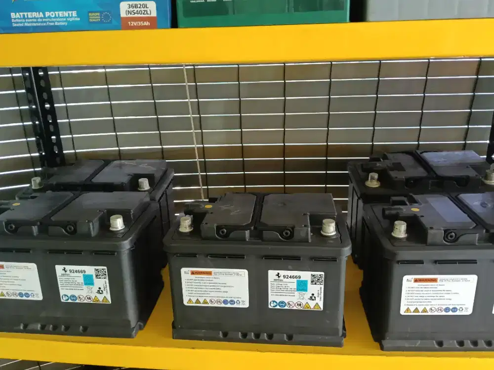 Aki mobil ferrari OEM. Garansi 18 bulan