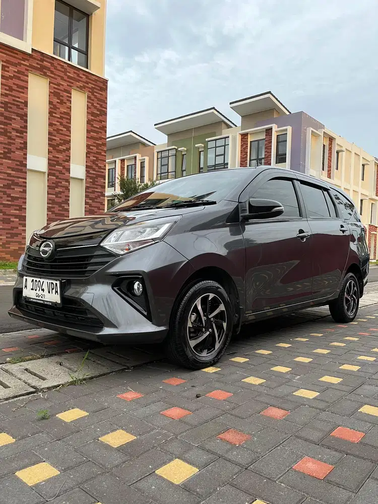 Daihatsu Sigra R 2024 Bensin