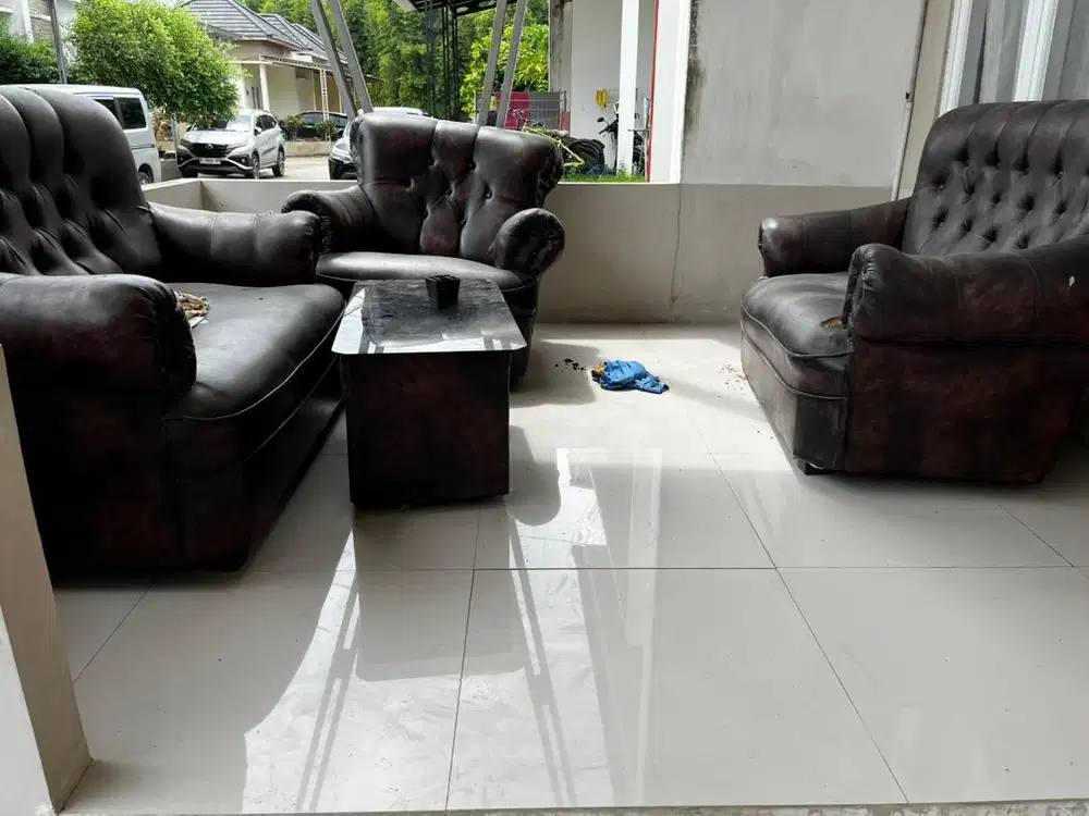 Sofa meja bekas