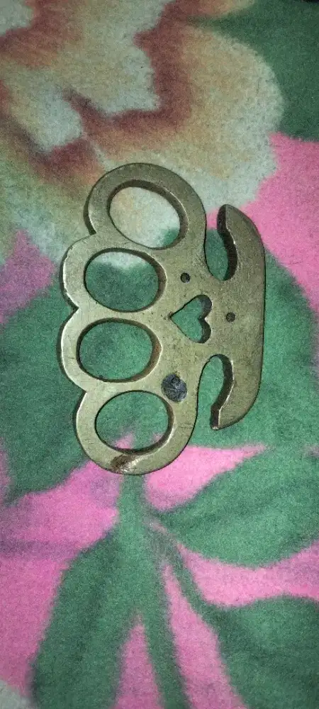 buat koleksi kuningan bahari