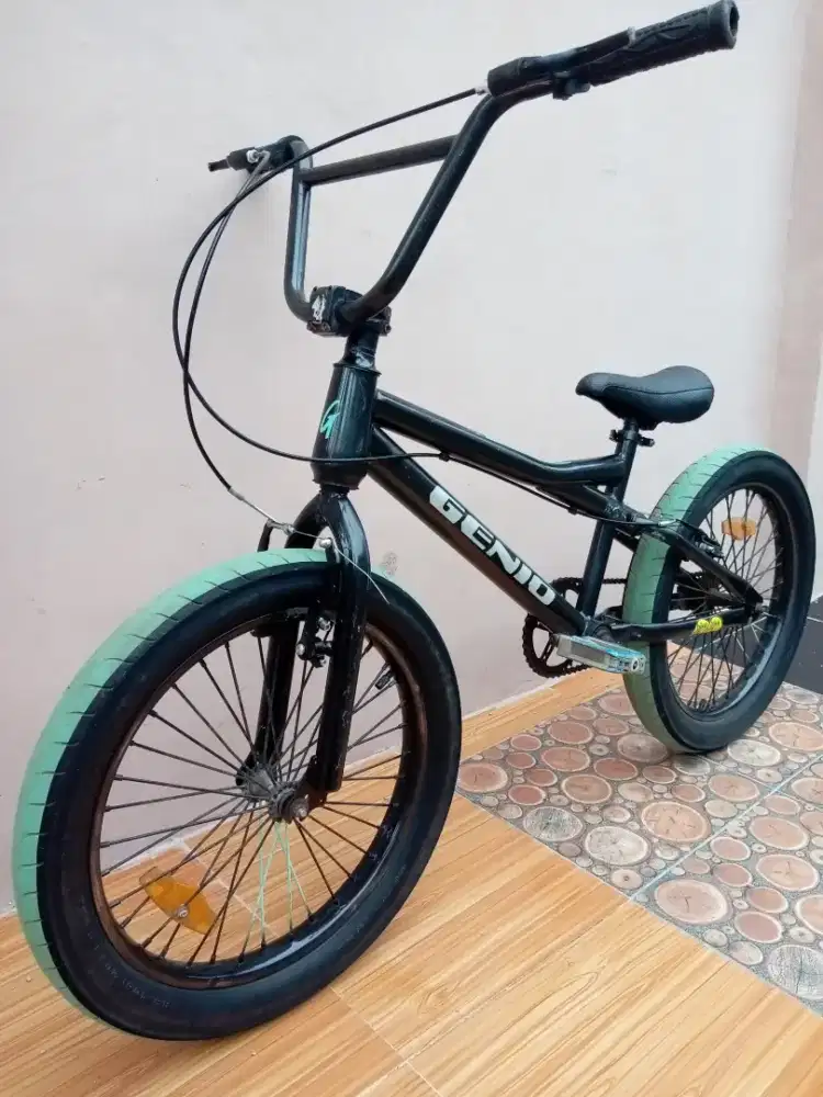 Sepeda BMX 20 GENIO By UNITED Ban JUMBO.