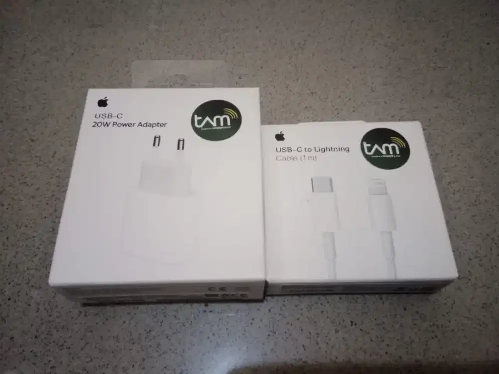 Adaptor Original Tam Iphone 20watt+Kabel Data Tipe C To Lighting(New)