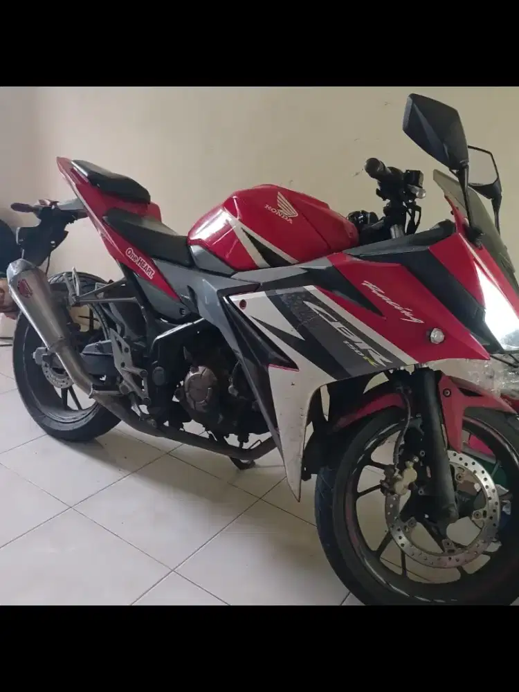 Motor Honda CBR 150R