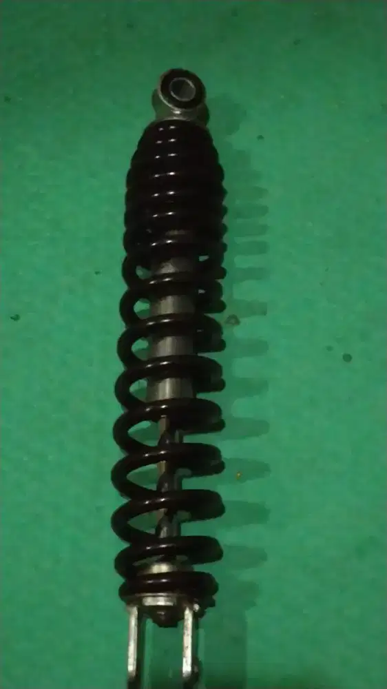 Shockbreaker belakang Mio