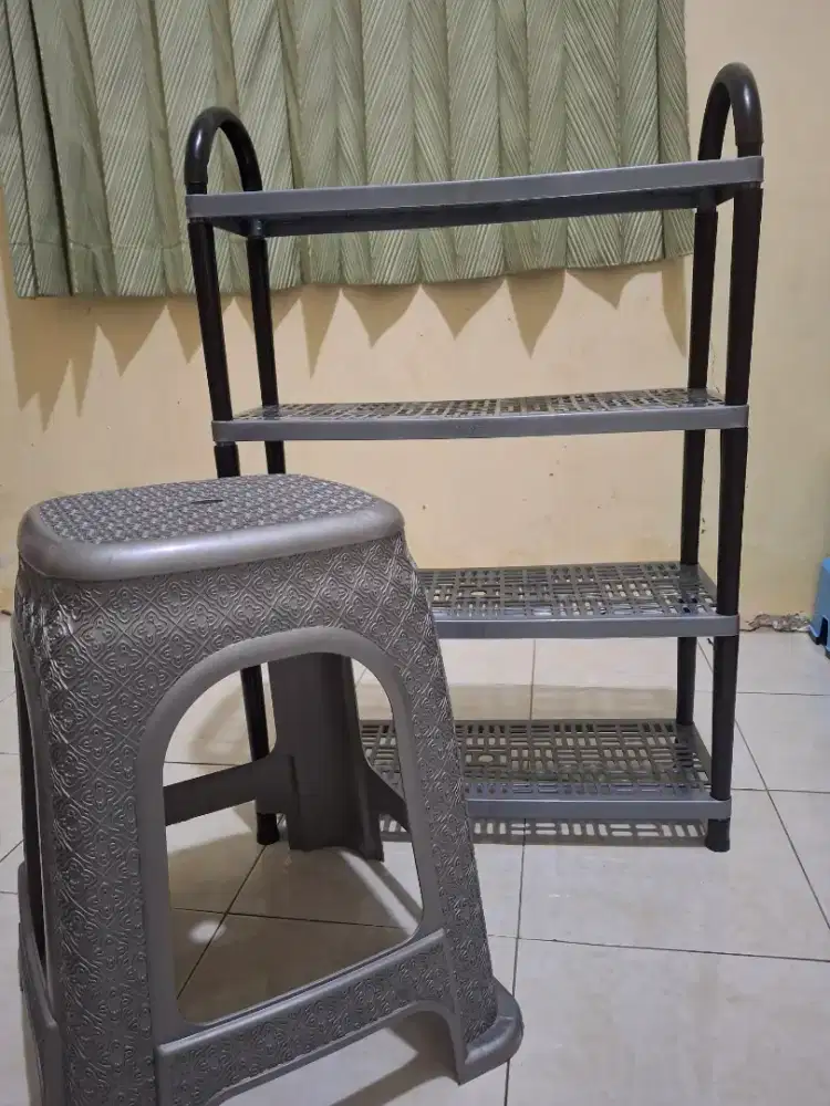 Kursi dan rak sepatu baru seperti gambar