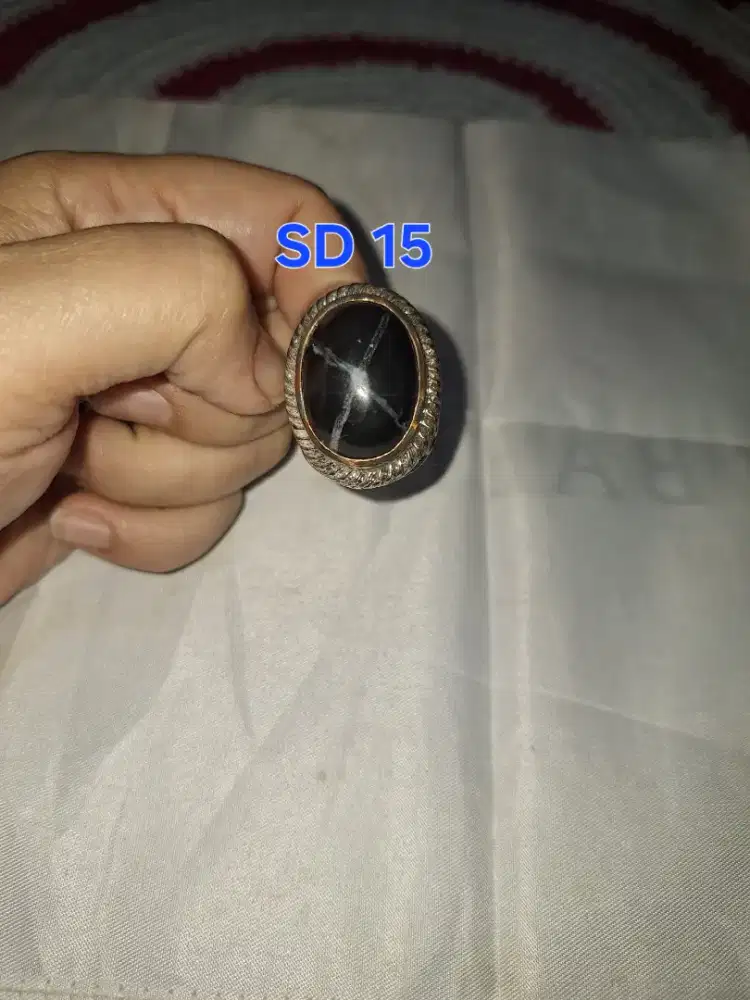 Batu cincin tapak jalak 
Hitam garis perak 
SD 15 Ring perak alpaca 
B