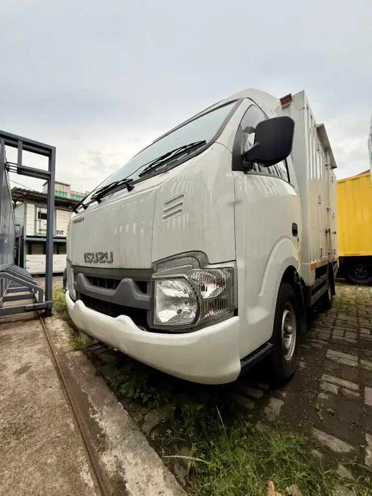 Bebas GAGE 2025 AC DKI CASH KM7RB BOX TRAGA ISUZU pick up 2024 freezer