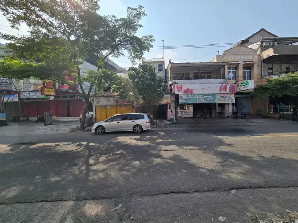 Ruko Strategis Dekat Pasar Nusukan di Jalan Piere Tendean Solo