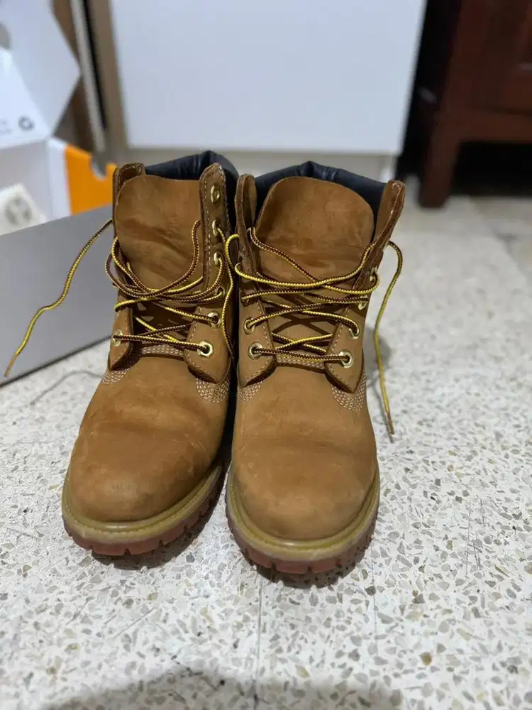 Sepatu boots winter wanita Timberland size 7.5