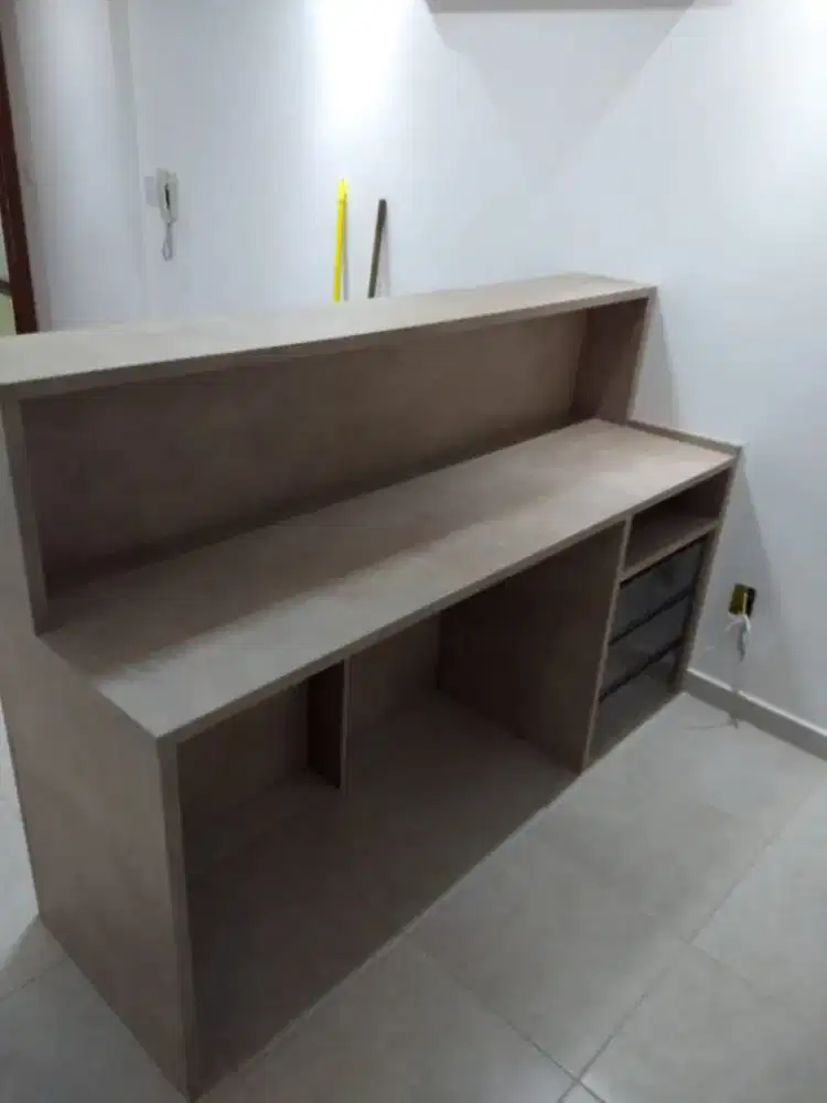 Meja bar ,meja kasir,meja receptionis