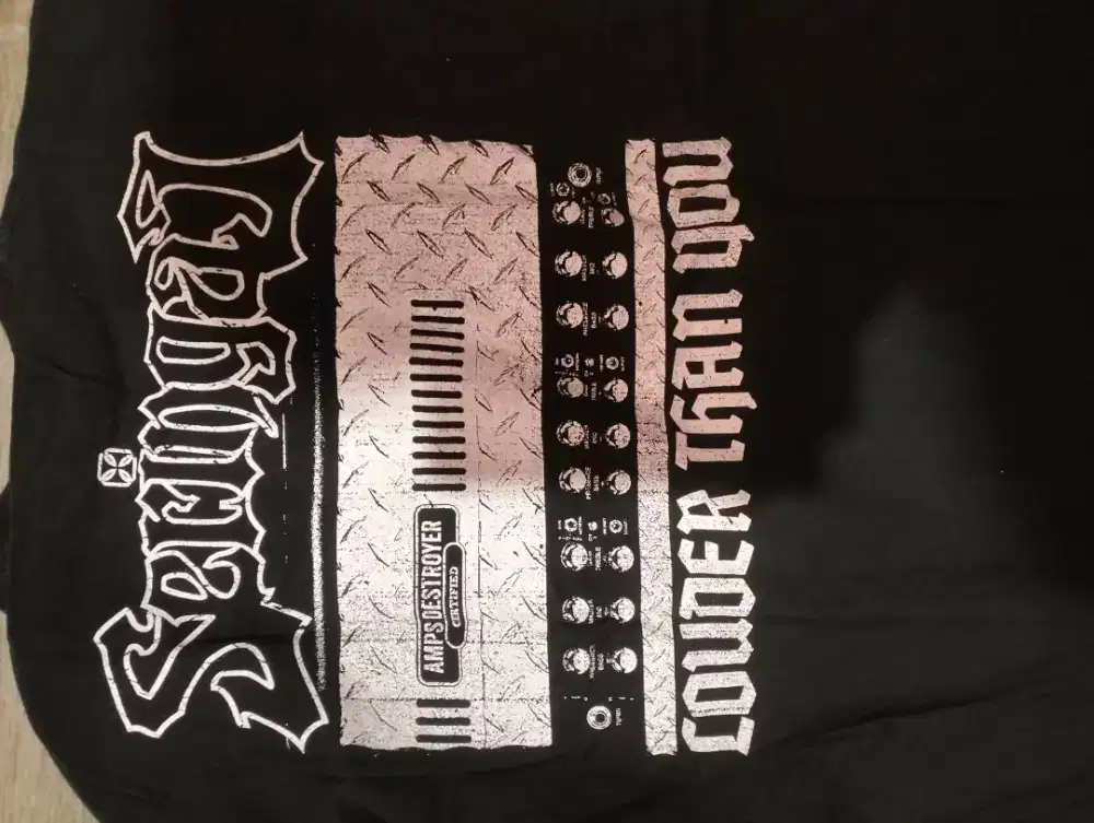 Kaos seringai size L