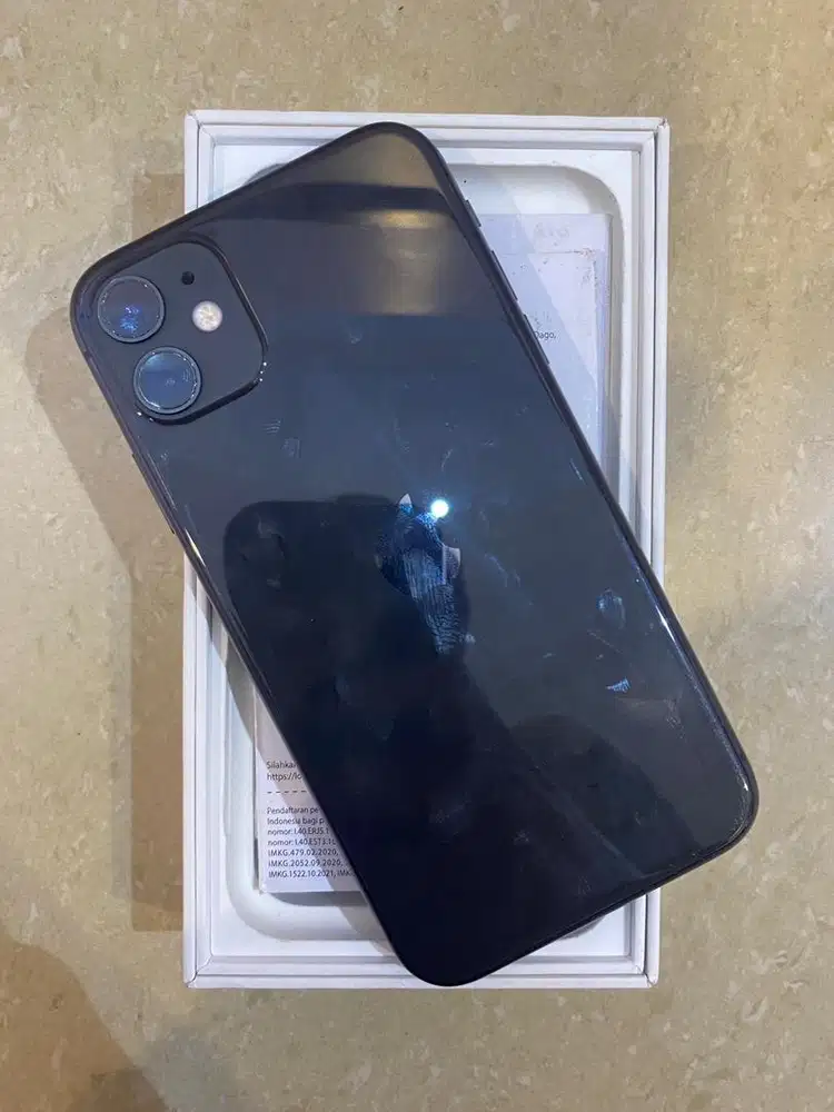 Iphone 11 64 gb ibox terima cash dan kredit