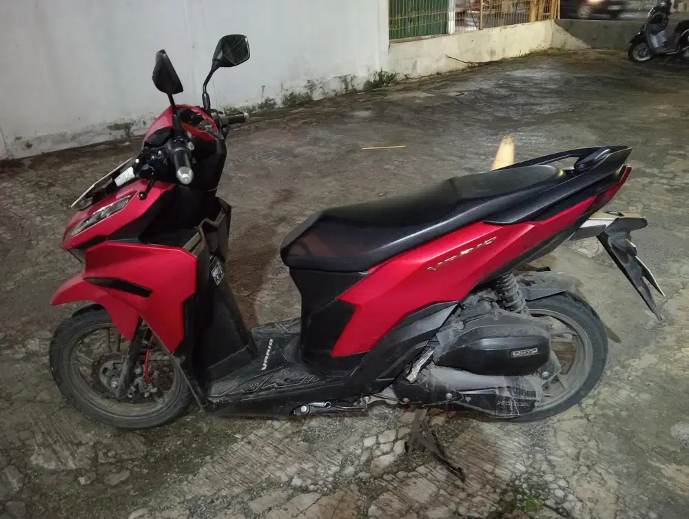 Di jual Vaio 125 keyles 2024 bln 10 pajak telat