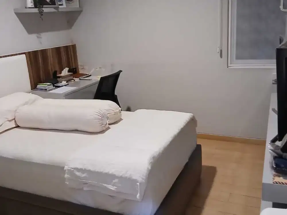 Dijual Rumah Semi Furnish di Citra Garden 2 Jakarta Barat