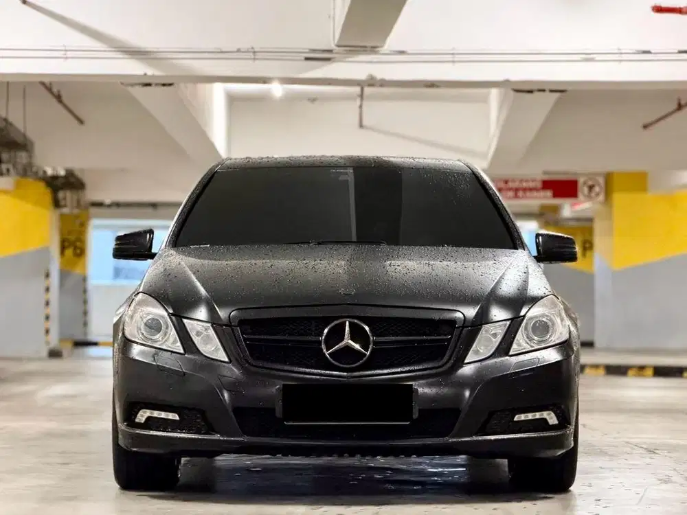 CASH! Mercedes Benz W212 E300 V6 AT Elegance 2010 (S) Pajak Panjang