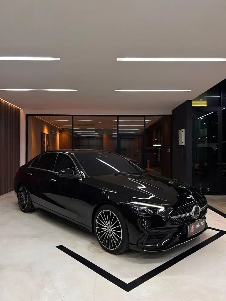 Mercedes Benz C300 AMG Facelift 2025 Mercy Km32perak Hitam B1650NAE