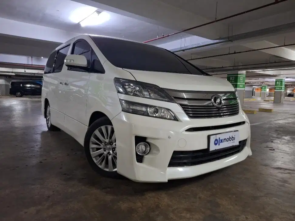 DP MURAH Toyota Vellfire 2.4 ZG Bensin-AT 2014 Putih C0HNB