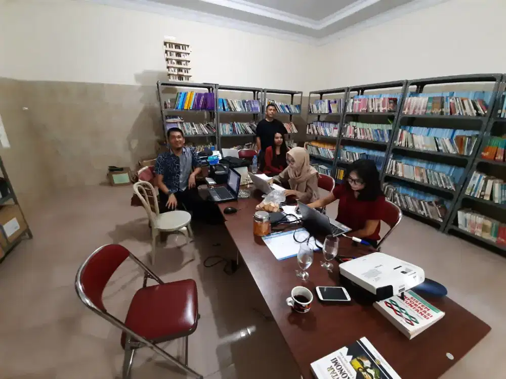 Dicari : Bertugas sebagai office boy OB dikantor berlokasi di rajabasa