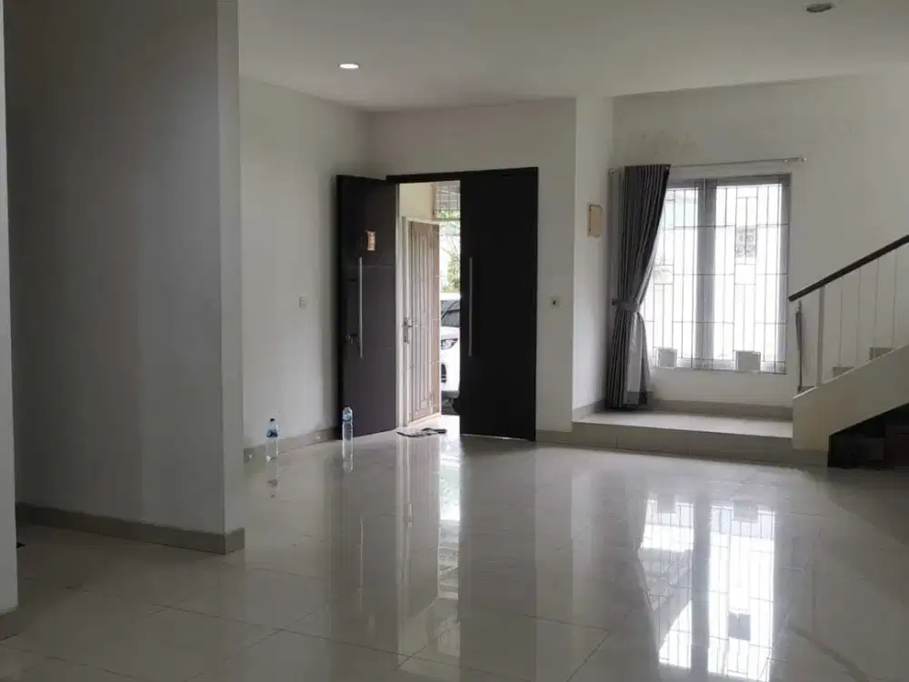 Dijual Rumah Semi Furnish dan Sudah Renovasi di Cakung, Jakarta Timur