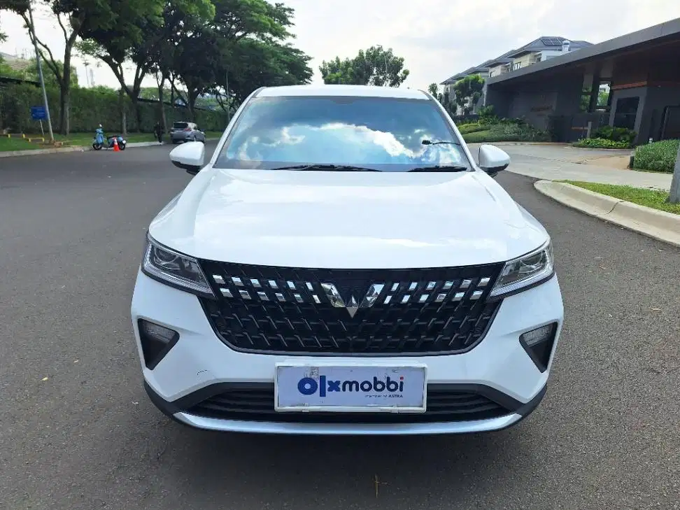 DP MURAH Wuling Alvez 1.5 CE Bensin-AT 2023 Putih CFKXB