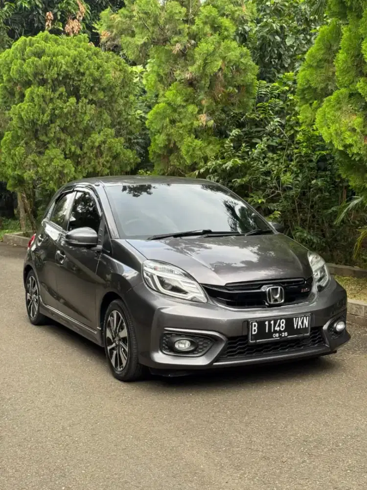 LOW KM TANGAN KE 1 HONDA BRIO RS CVT AT MATIC 2016