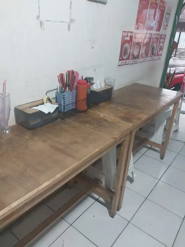 Meja kayu jati belanda