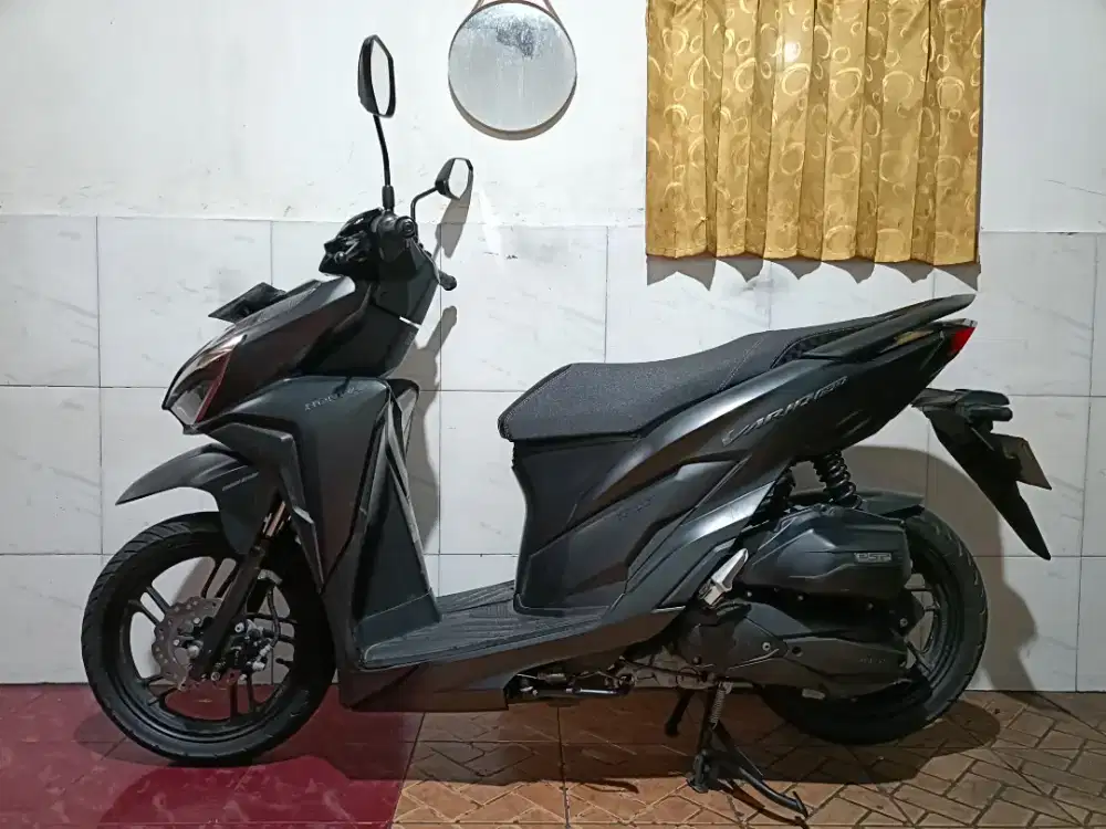 Vario 150 tahun 2019 pajak isi/tt boleh gan cash lebih bagus