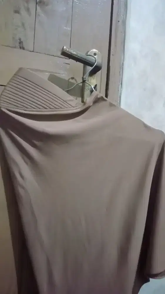 PRELOVED KERUDUNG PET TEBEL ANTEM