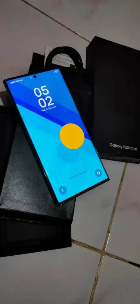 Asus rong phone 8 ram 12 lengkap mulus original cas nya mesin dijamin