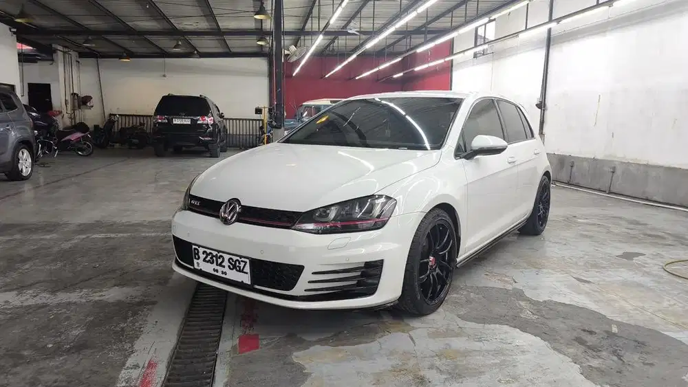 Volkswagen Golf 2013 Bensin