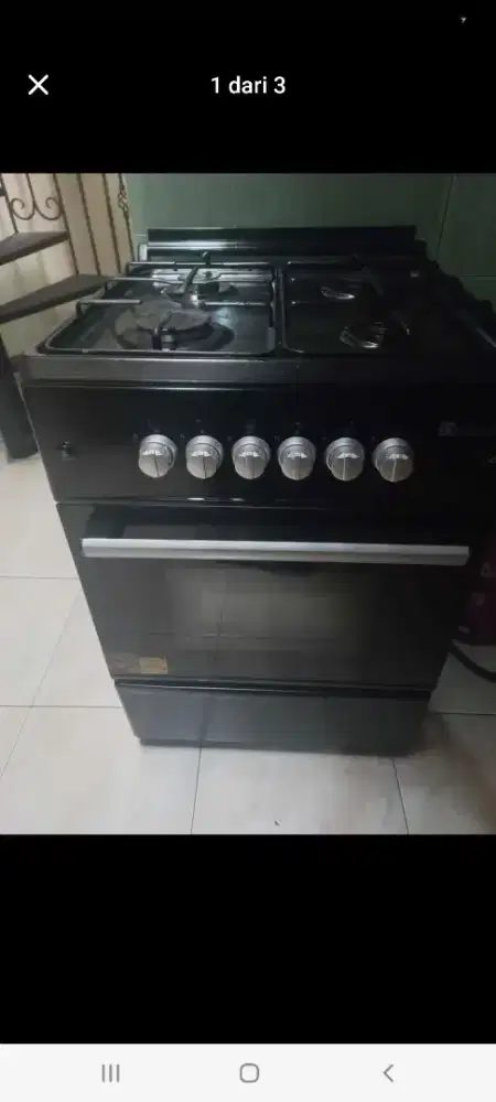 Kompor 4 tungku merk Delizia