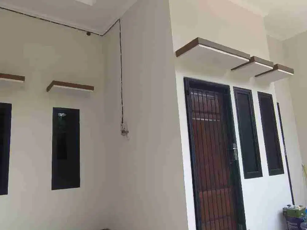 Rumah 1 pantai (brand new) Simprug di Poris, cluster depan.