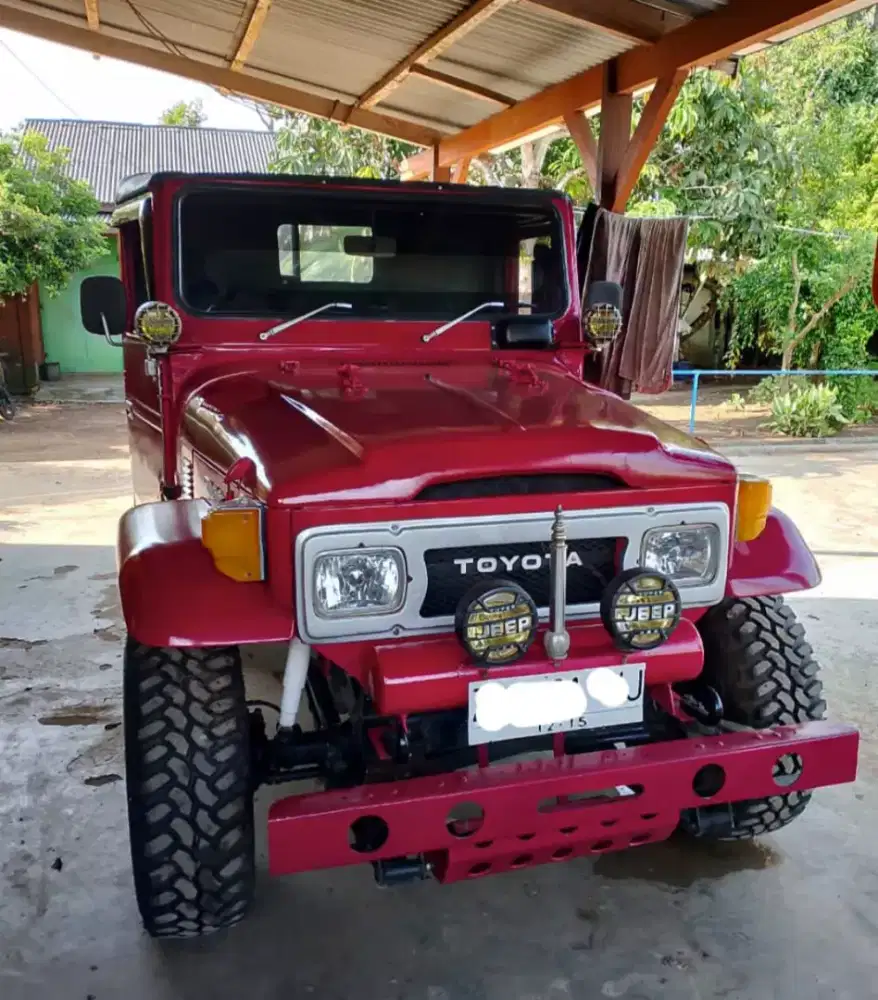 Hardtop Bensin Jeep 1978 jual cepat