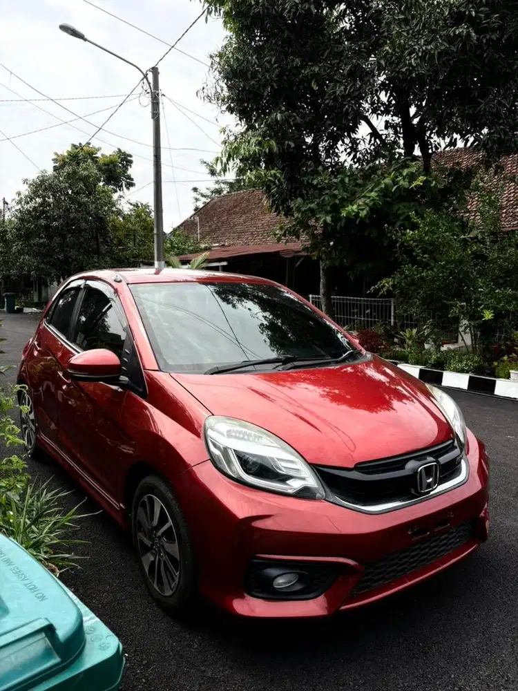 BRIO RS TAHUN 2017 ORANGE METIC