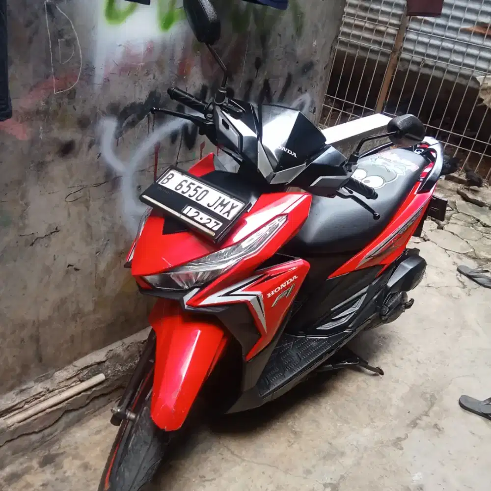 Dijual cepat motor Honda Vario LED lod Thun 2017 PJK idup panjang plat