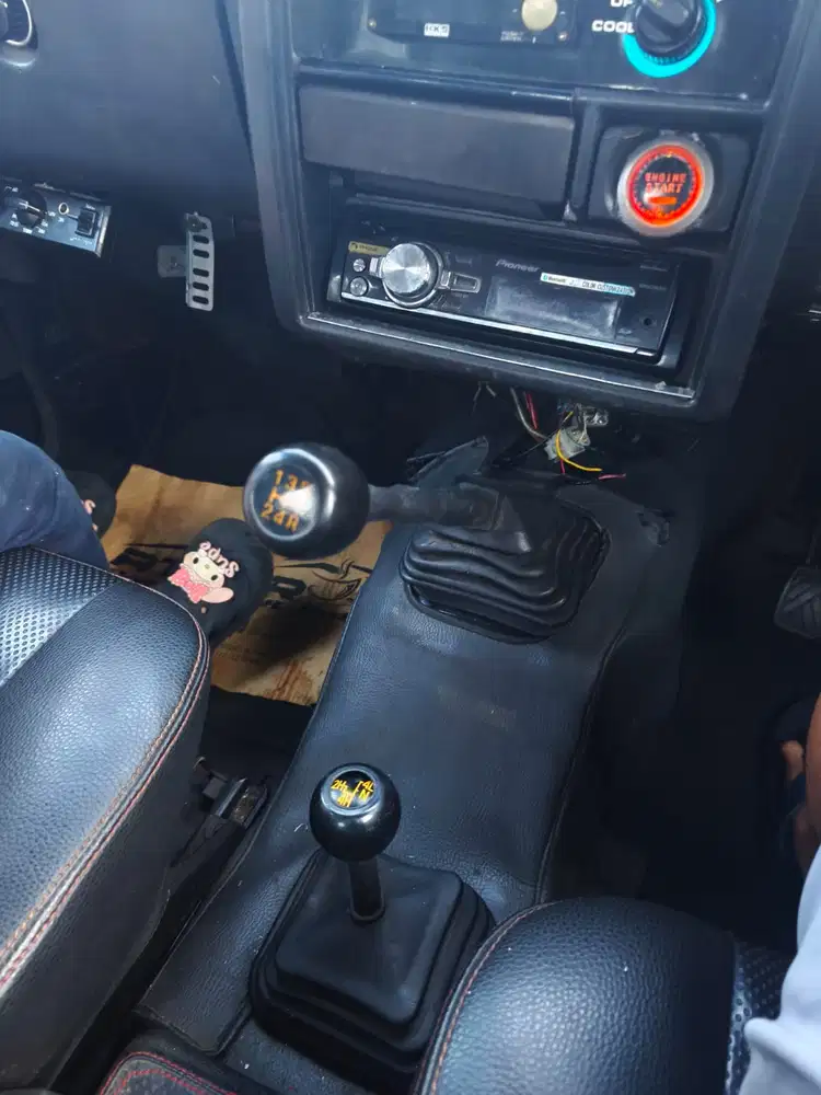 Suzuki Jimny 1983 Bensin