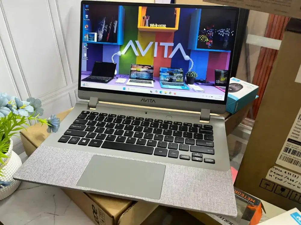 Laptop Avita  Seri Baru, Super Slim, Layar Super Bening, IPS,