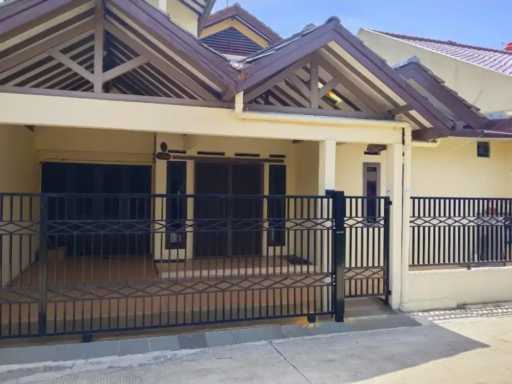 Rumah jual Modal - terawat daerah strategis