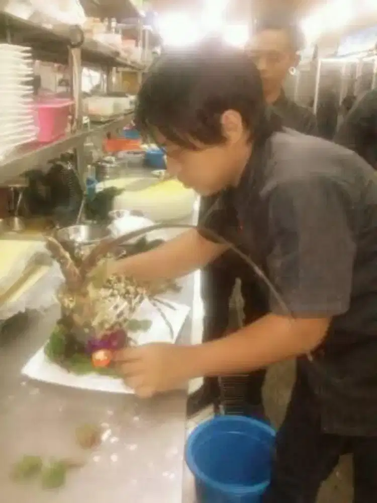 Keahlian kitchen 9 THN .live seafood di bali