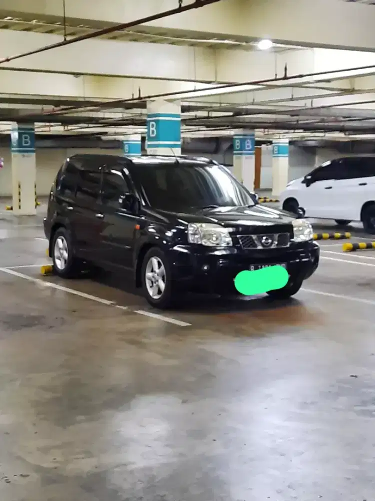 DIJUAL NISSAN XTRAIL 2005