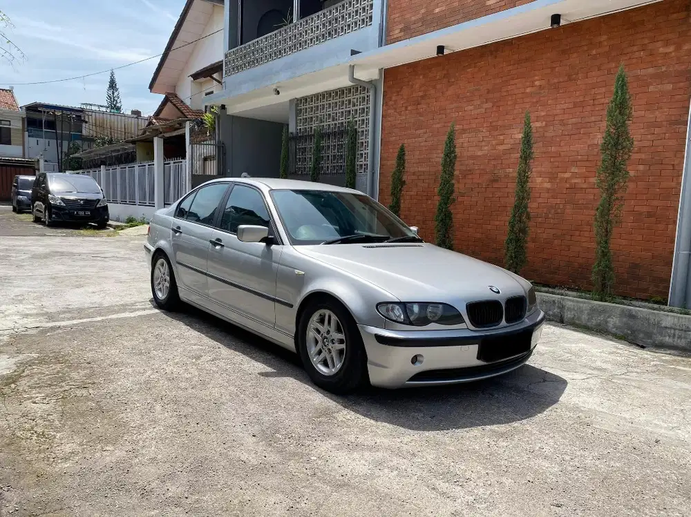 BMW 318i E46 matic 2003 Facelift || 2004