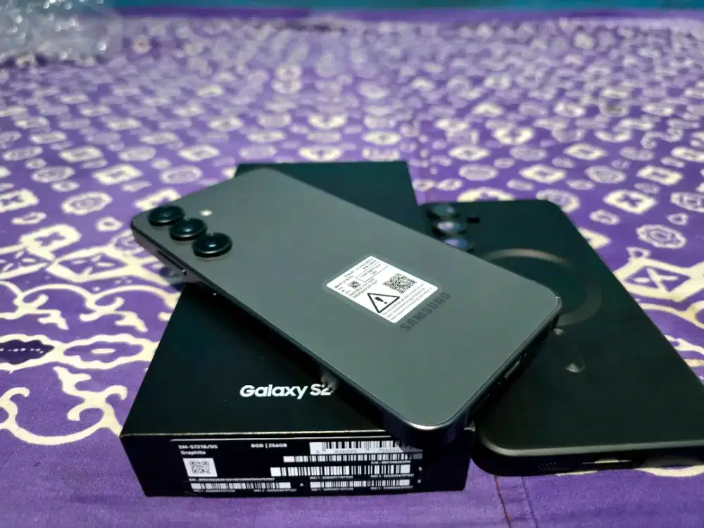 S24 FE 8/256 Garansi RESMI