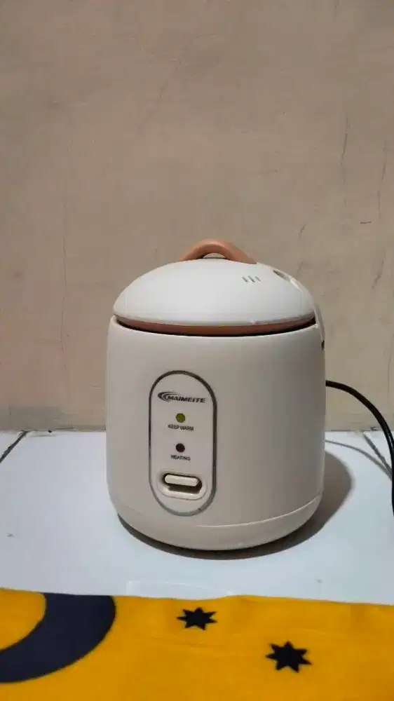 CHIGO MINI RICE COOKER / PENANAK NASI /MAGIC COM 1.2 LITER