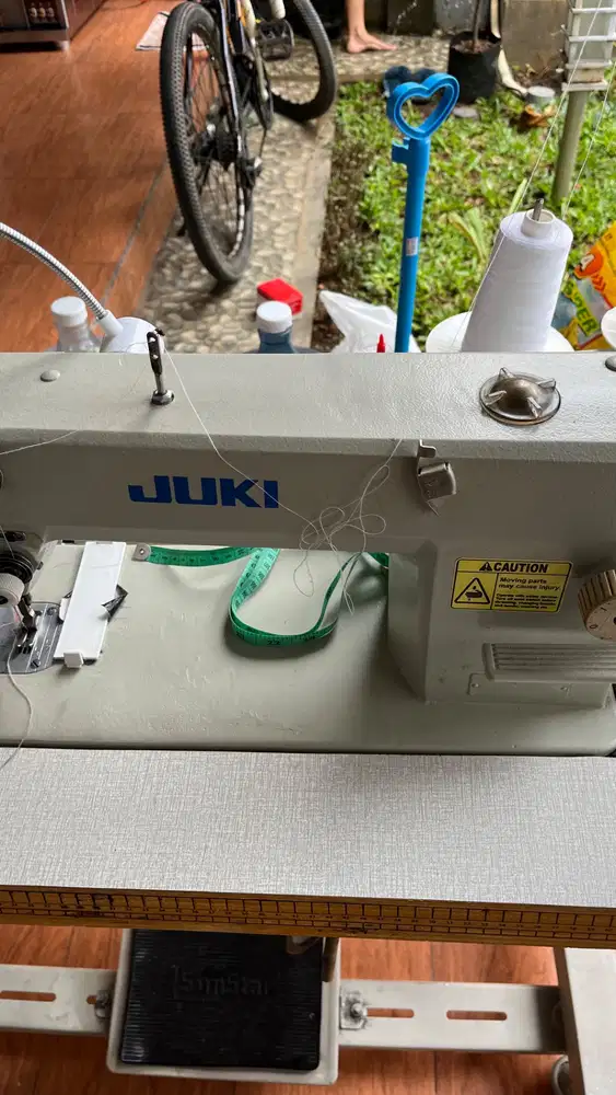 Mesin Jahit Juki