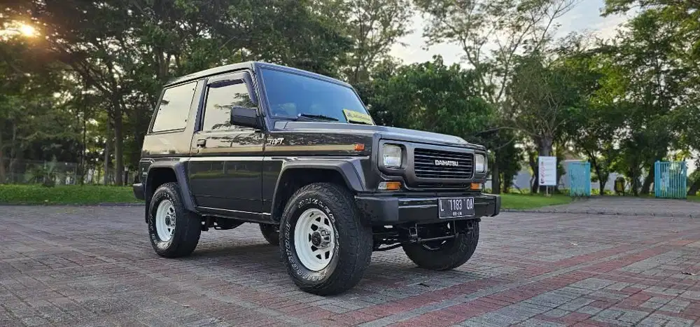 Taft GT F70 4x4 th 1993 ,100%ori cat ,Interior utuh ori, Spt baru!