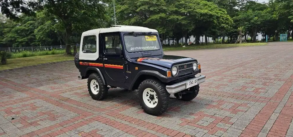 Taft F50 Hunter 4x4 thn 1983 Kondisi Original Bagus sekali Koleksian