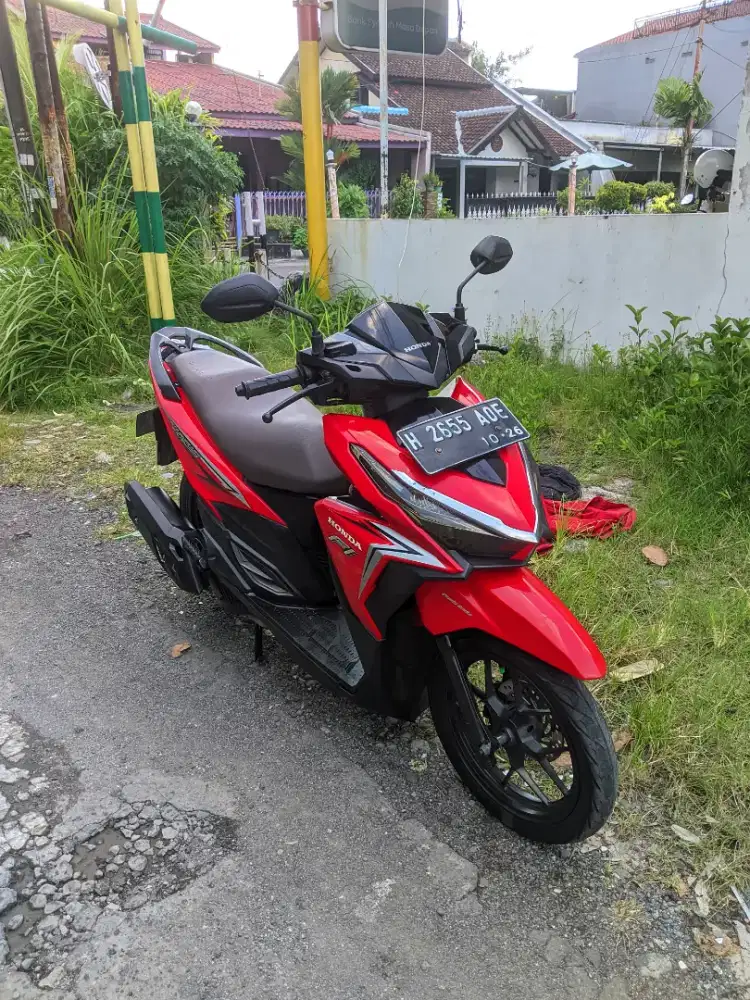 VARIO 125 ISS 2016 MERAH istimewa