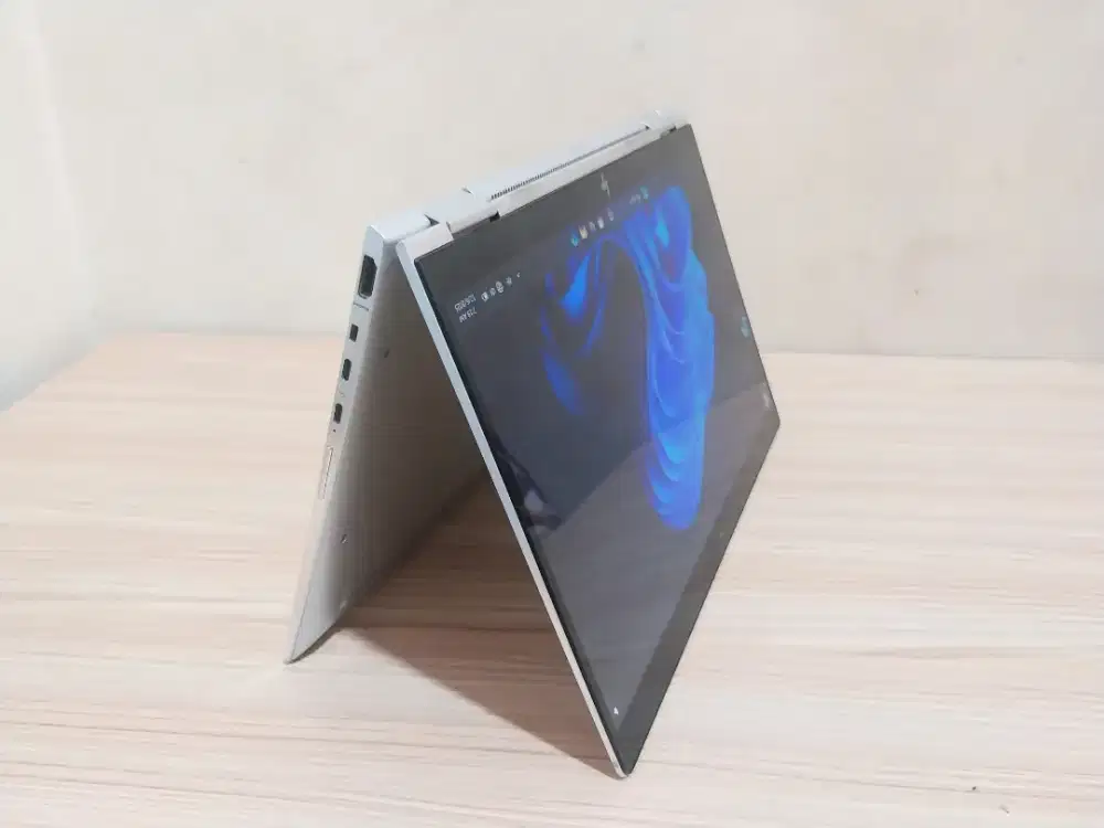 HP elitebook x360 1030 G4 core i5-8365U  ram 8/256 GB