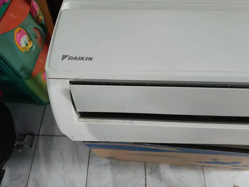 Jual AC Daikin 1/2pk